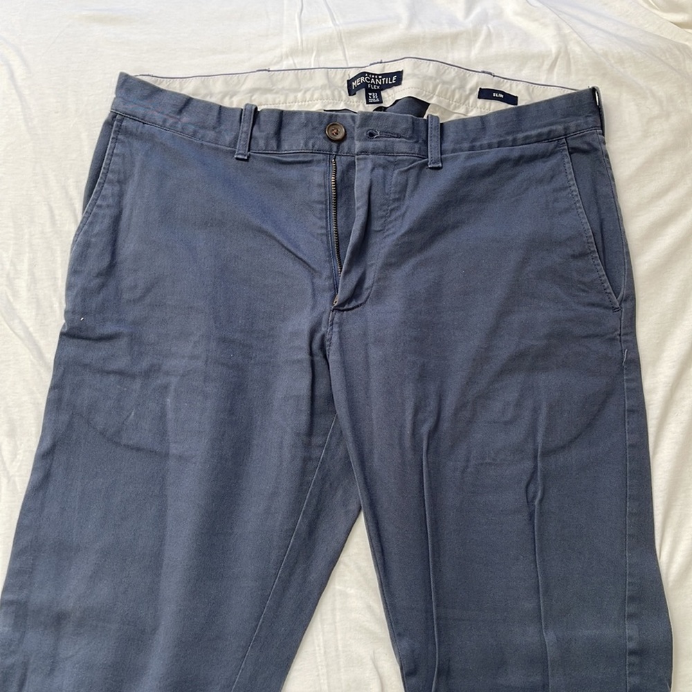 32x32 J. Crew Chino pants. Blue.